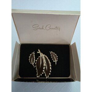 Sarah Coventry Vintage Leaf Brooch & Earrings Set Gold Tone With Box